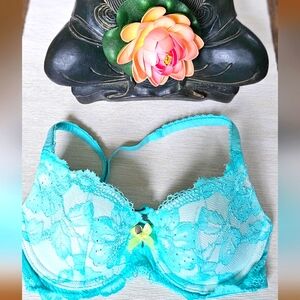 Victoria's Secret - Lightly Lined Demi Bra - Size 34A